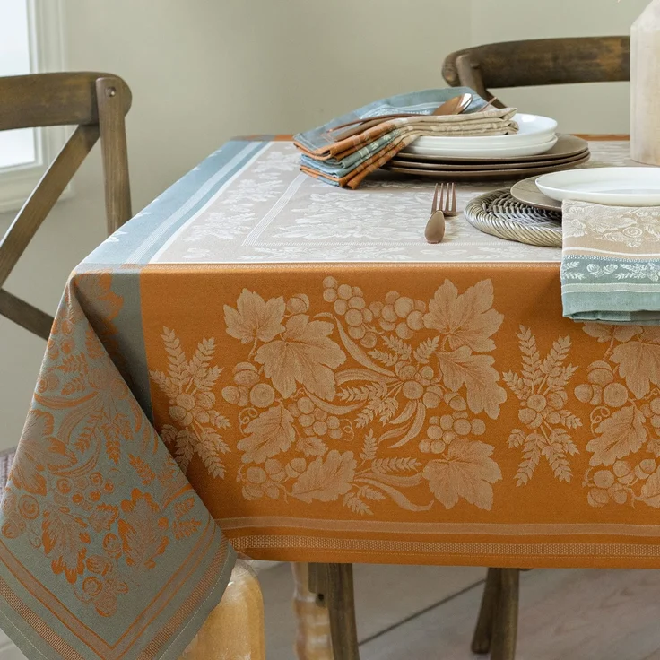 Benson Mills Gathering Harvest Tischdecke, Jacquard, rechteckig, 152,4x304,8 cm, Taupe – Bild 1