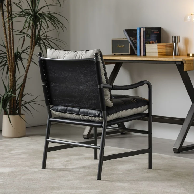 Akzentstuhl 60cm×62cm×90cm aus Leder und Metall – schwarzer Loungesessel im Mid-Century-Design – Bild 4