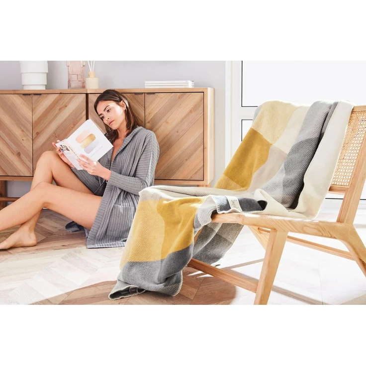 Wohndecke Jacquard Decke s.Oliver, s.Oliver, im Karo-Design, Kuscheldecke – Bild 3