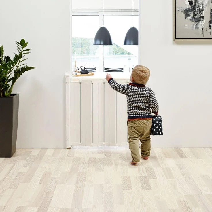Guard Me by Baby Dan - das Gitter das automatisch faltet - hergestellt in Dänemark und vom TÜV GS geprüft – Bild 11