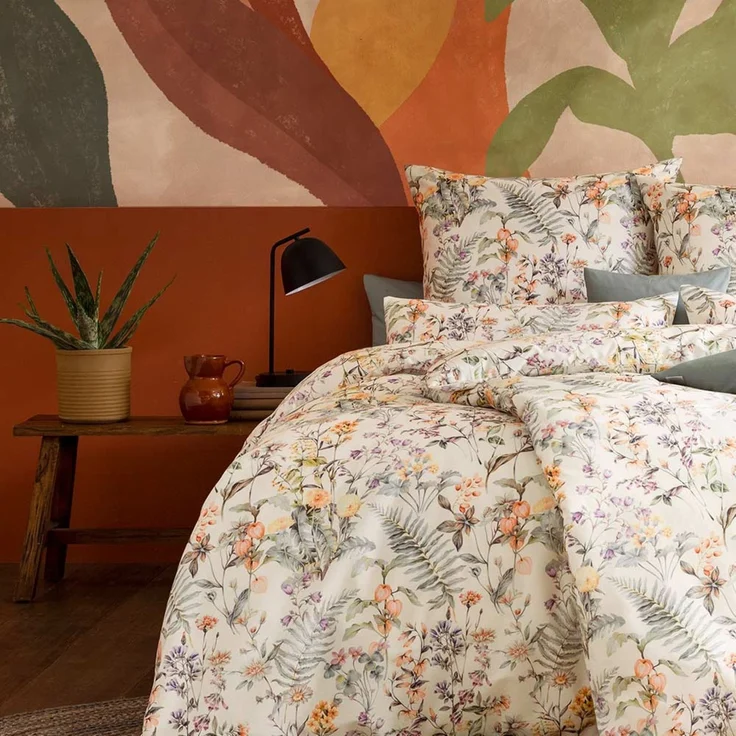 Estella Mako-Satin Bettwäsche 155x220 Cordula apricot Blumenwiese 7673-450 – Bild 5