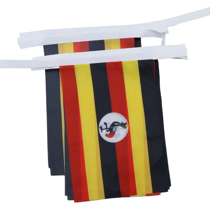 AZ FLAG - Fahnenkette Uganda 6 Meter Mit 20 Flaggen - 21x14 cm - Ugandische Girlande Flaggenkette 14x21 Cm