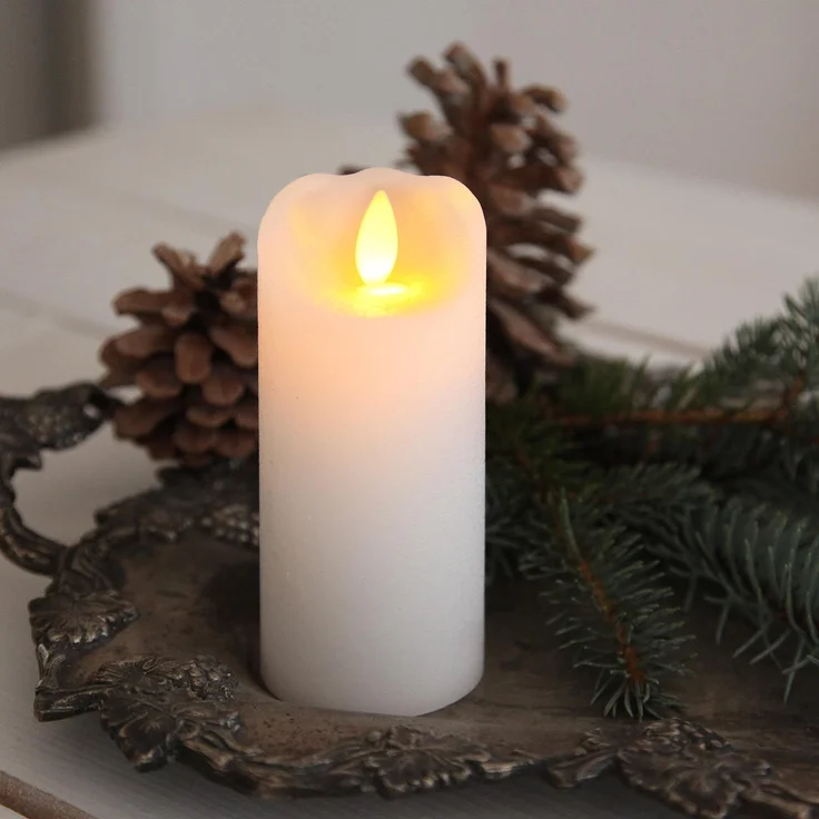 LED Blockkerze ,Glow' mit Batterie und Timer, Echtwachs, weiß, 12,5cm – Bild 2