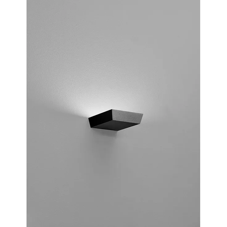 helestra COR Wandleuchte mattschwarz #18/2116.22
