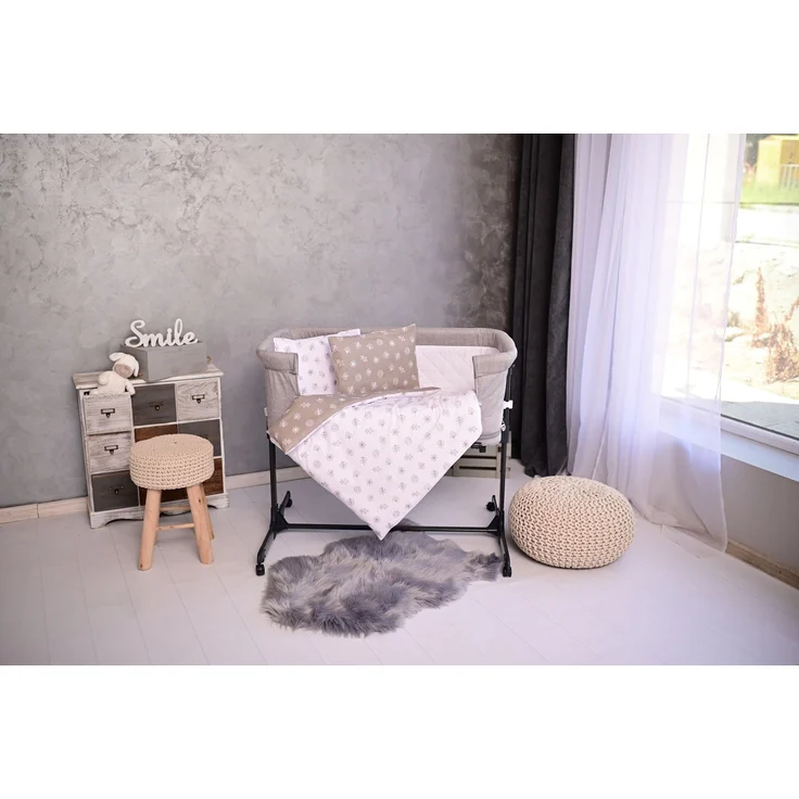 Lorelli Babybettwäsche-Set Eva 5-tlg Decke 75 x 75 cm, Kissen 29 x 42 cm, Bezüge weiß Punkte – Bild 3