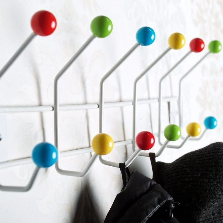 DESIGN DELIGHTS Wandgarderobe GARDEROBENLEISTE COLOUR BALL, farbenfrohe Wandgarderobe mit 12 Kugeln – Bild 2
