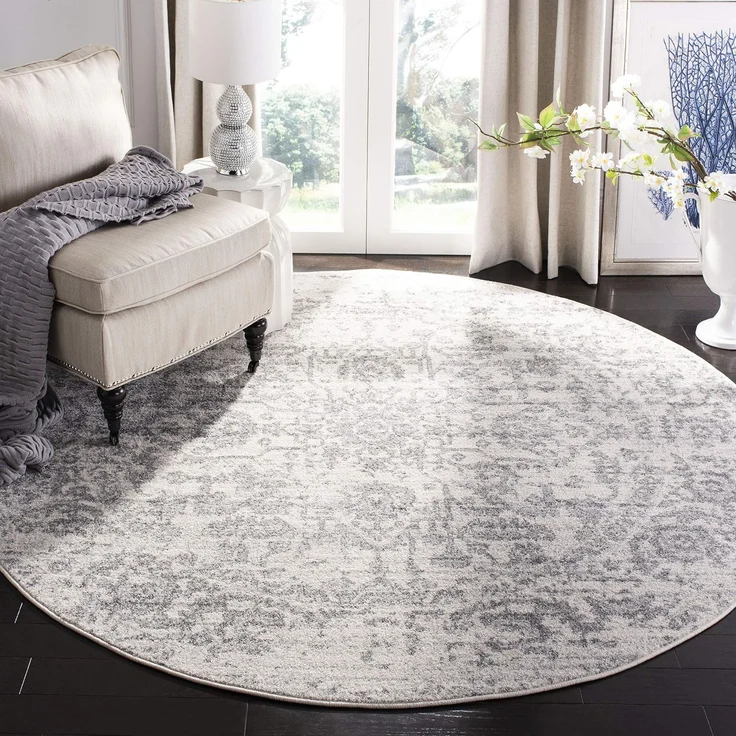 SAFAVIEH Distressed Teppich für Wohnzimmer, Esszimmer, Schlafzimmer - Madison Collection, Kurzer Flor, Silber und Elfenbein, 91 x 91 cm