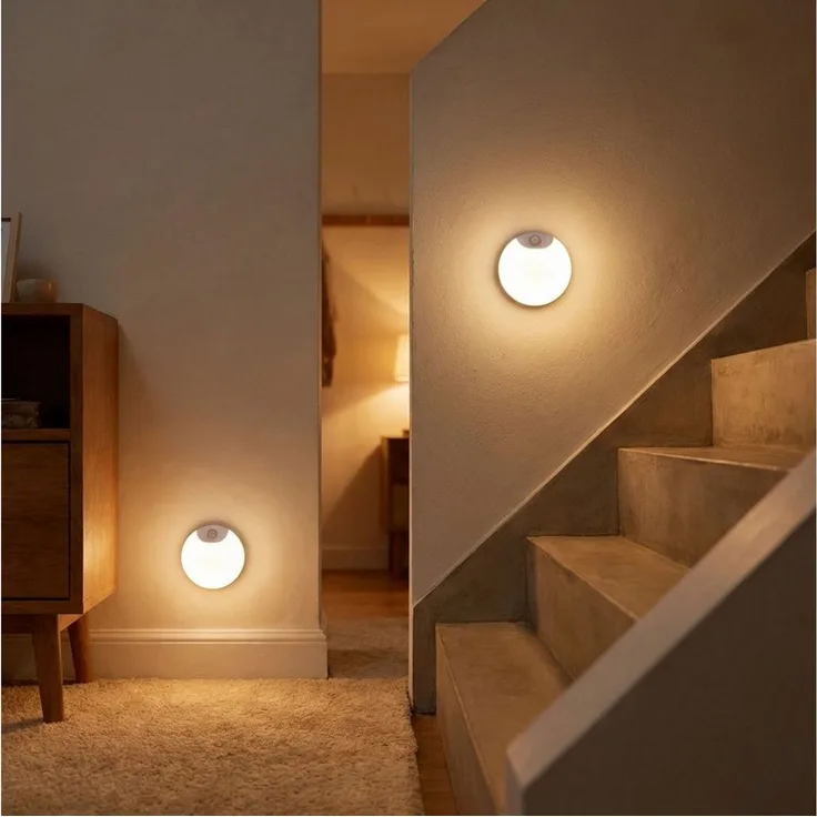 shop'n smile ideoon Schrankleuchte LED Schrankleuchte Bewegungssensor Nachtlicht magnetisch & kabellos, LED fest integriert, Schranklicht Ø8cm, Sensor-Reichweite 4–6m, Magnet-Klebemontage