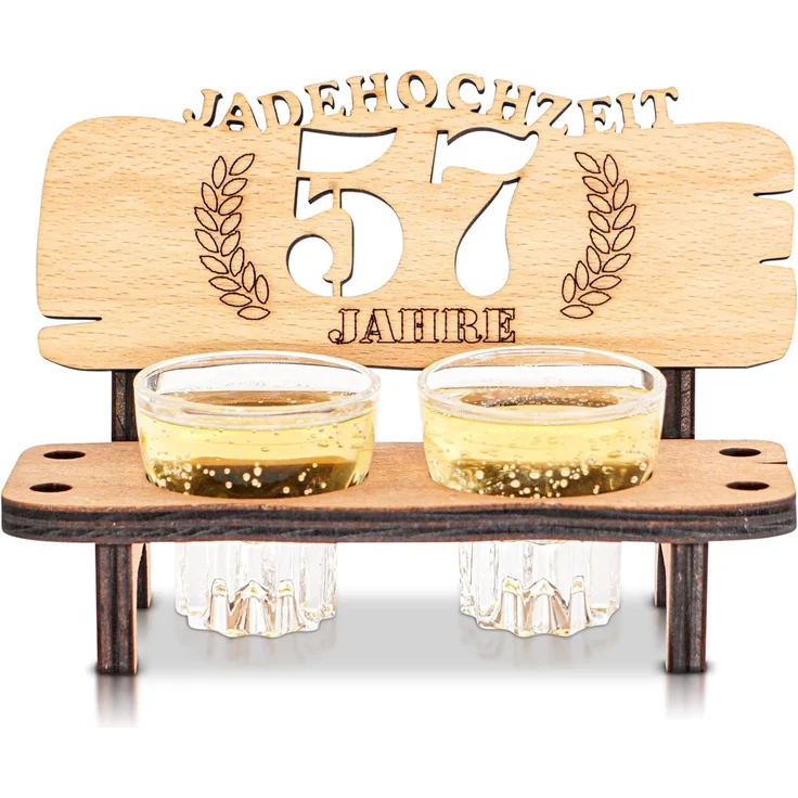 DARO Design - Schnapsbank 57. Hochzeitstag Jadehochzeit Geschenk Deko für Paare Männer Frauen aus Holz mit Gläsern – Bild 1
