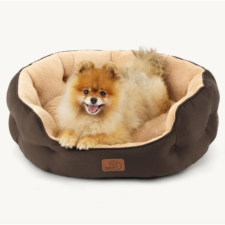 BEDSURE Katzenbett waschbar Katzen Bettchen - 63 x 53 x 20 cm Katzenbett mit zweiseitig Innenkissen Katzenschlafplatz für Katzen oder kleine Hunde, Braun