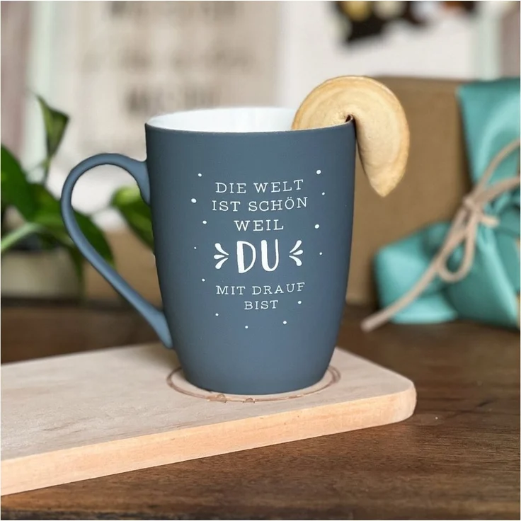 Spruchreif® Tasse SOFT-TOUCH-Tasse mit beidseitiger Gravur, Geschenke für die Familie – Bild 4