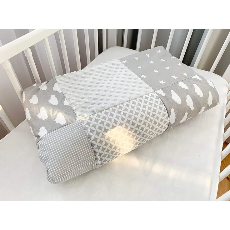 Babydecke Kuscheldecke Krabbeldecke Patchworkdecke Spieldecke Kinderwagendecke aus 100% Baumwolle (80x120 cm). Super weich und flauschig. Kuschelige Lieblingsdecke für Ihr Baby
