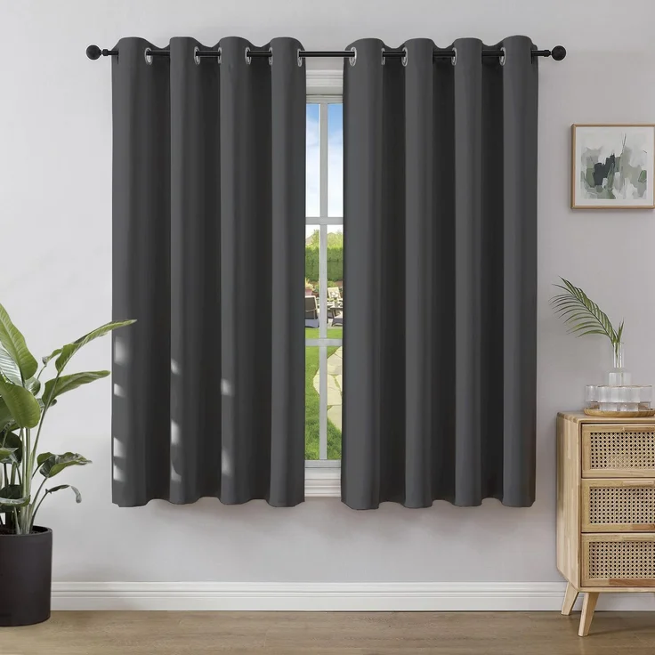 Joydeco Blickdichte Vorhänge mit Ösen Gardinen 2er Set, Verdunkelungsvorhang Thermovorhang Hitzeschutz, Ösenvorhang für Schlafzimmer Wohnzimmer (2xH137xB117, Dunkelgrau)