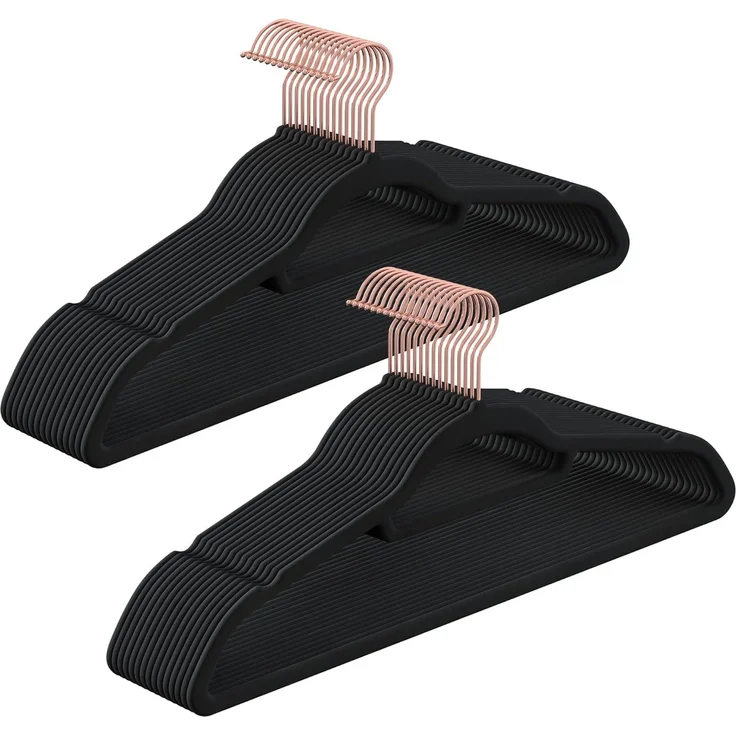 SONGMICS Kleiderbügel Samt, 30er Set, Bügel, rutschfest, kleine Stange für Krawatten, 360° drehbarer Haken, 0,6 cm dick, platzsparend, 43,5 cm lang, für Mäntel, Hosen, Roségold-Schwarz CRF21BK30 – Bild 1