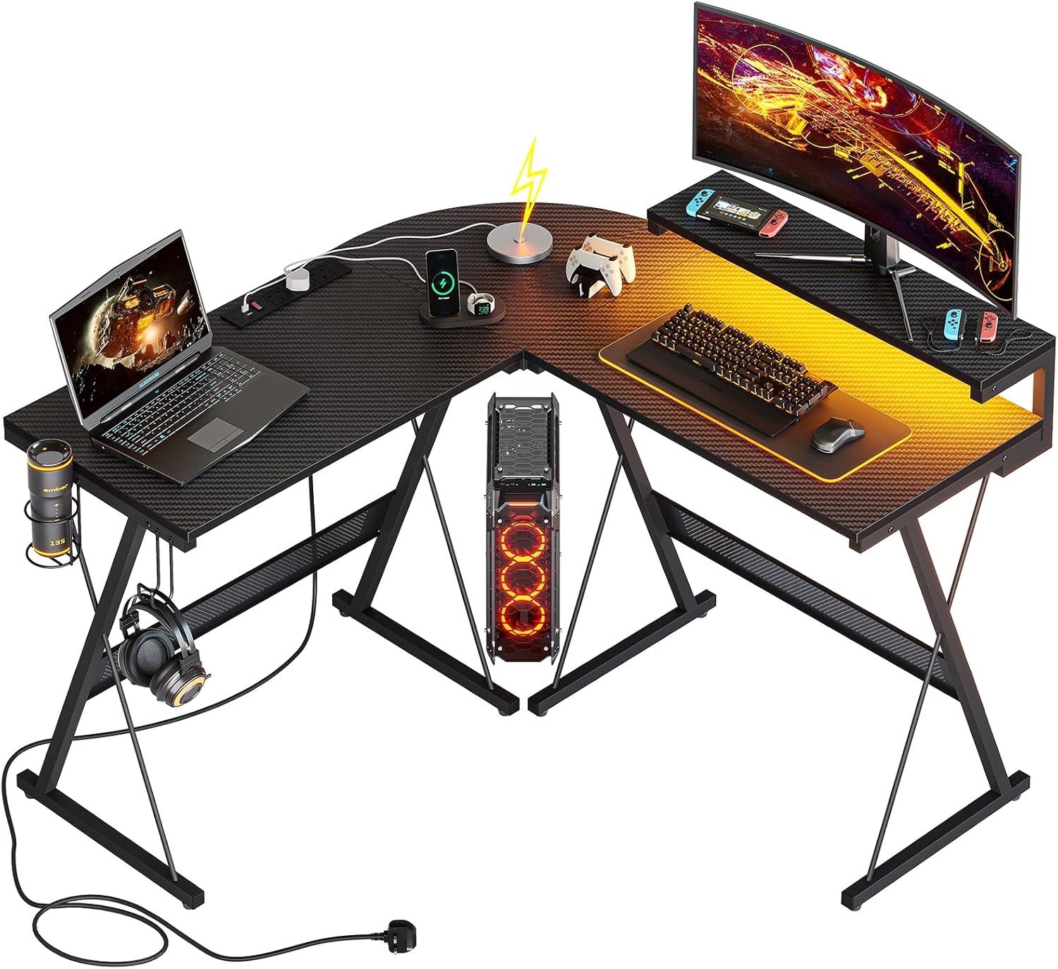 Bestier LED-Gaming-Schreibtisch mit Steckdose, 140 cm, wendbar, L-förmiger Computertisch mit RGB-Lichtern, langer Gaming-Tisch, großes Monitorregal, Getränkehalter, Headset-Haken, Kohlefaser, Schwarz