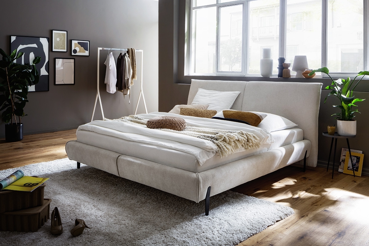 Polsterbett Pula 160x200 Stoff Sereno creme Fuss Metall schwarz