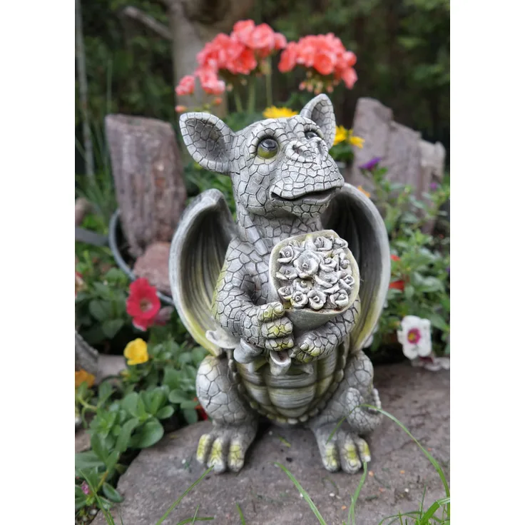 Drachenkind mit Blumenstrauss Drache Figur Gartenfigur Blume