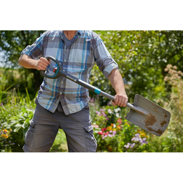 GARDENA ErgoLine Teleskop-Spaten: Gartenspaten aus Qualitätsstahl zum Umgraben und Ausheben, mit Trittsteg und ergonomischem Stiel, D-Griff (17020-20) – Bild 6