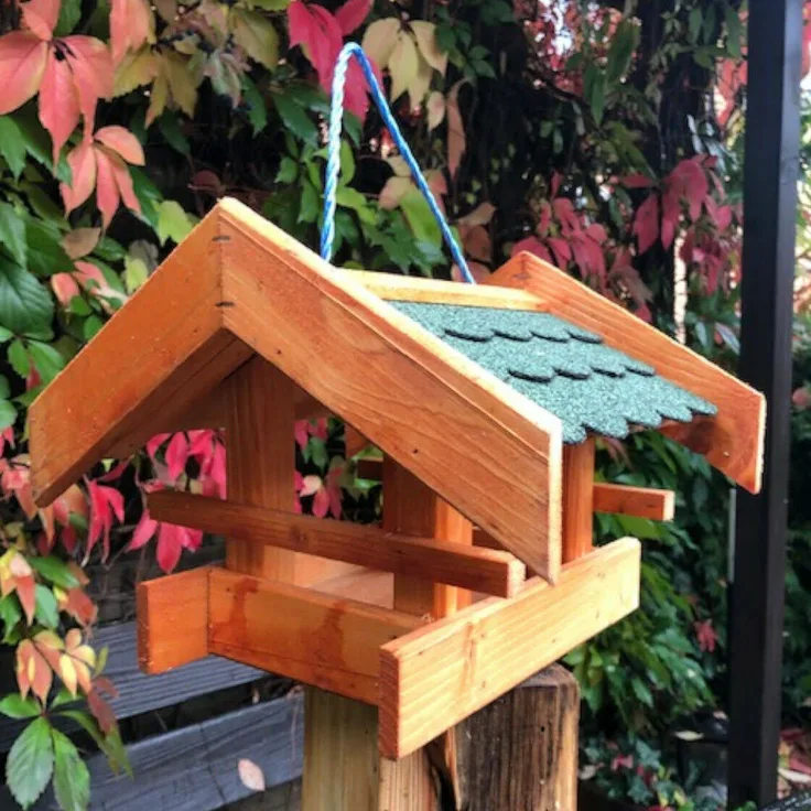 Rechteckiges Vogel Futter Haus Futterstelle aus Holz Vogelhaus Braun-Grün