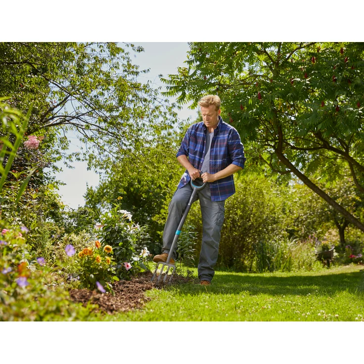 GARDENA ErgoLine Spatengabel: Grabegabel zum Umgraben und Auflockern, gehärteter Qualitätsstahl mit Beschichtung, ergonomischer D-Griff (17013-20) – Bild 4