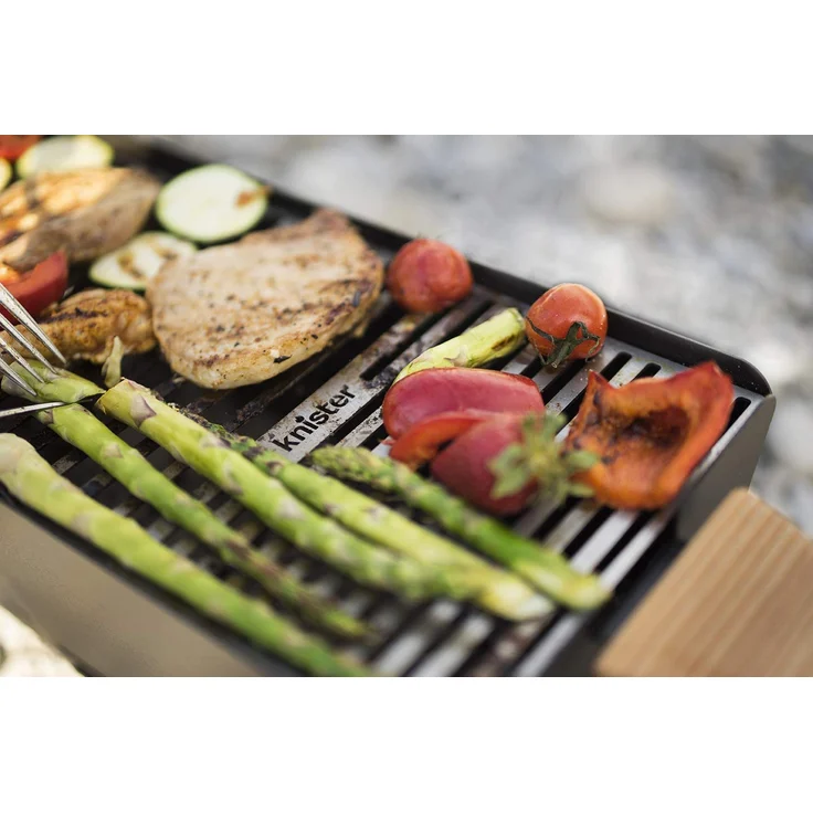 knister Holzkohlegrill Original - Mobiler, ausziehbahrer Holzkohlegrill für bis zu 8 Personen, Grillfläche 49 x 20 cm – Bild 2