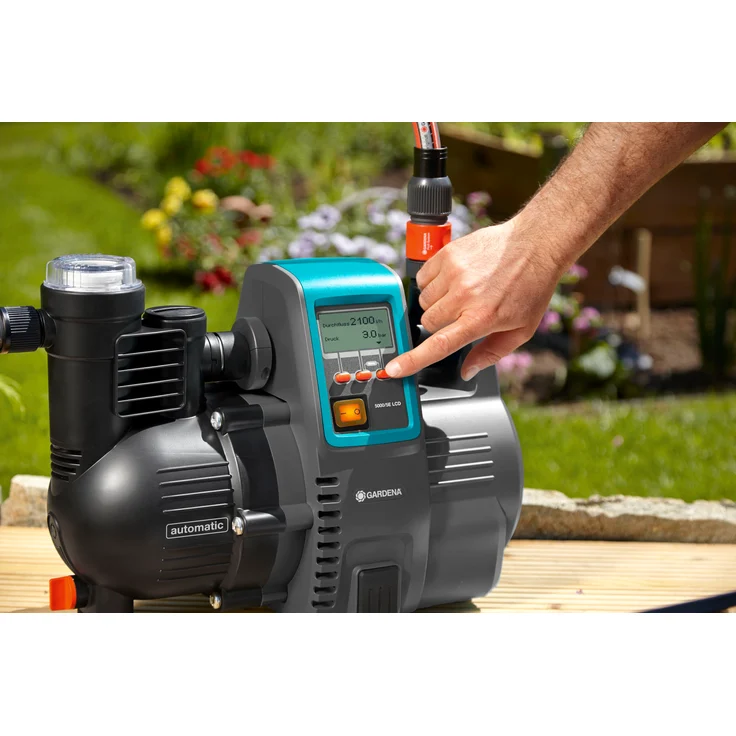 Gardena 01759-61 Haus-& Gartenautomat 5000-5 LCD, 1300 W, Schwarz, Orange – Bild 3