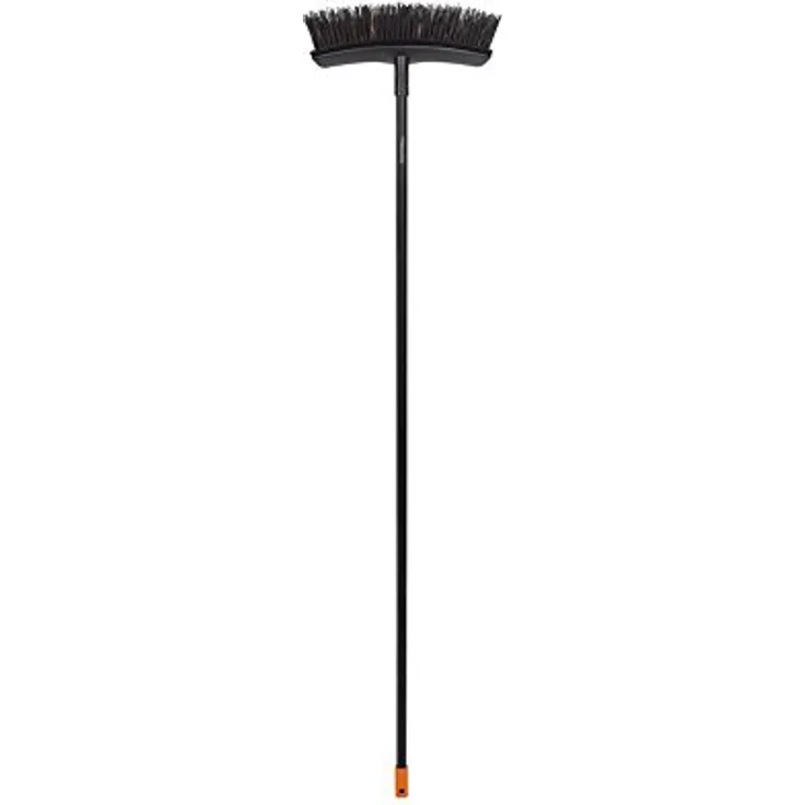 Fiskars Solid Allzweckbesen mit PowerClean-Borsten, Länge: 1,6 m, M, Schwarz-Orange, 1025921