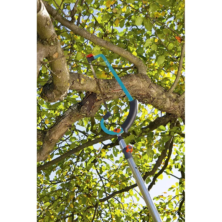 GARDENA combisystem-Bügelsäge: Handsäge-Sägeblatt um 360 Grad drehbar, verdrehsichere Sägeblattarretierung, nachstellbare Blattspannung, kompatibel mit allen combisystem-Stielen (691-20) – Bild 3