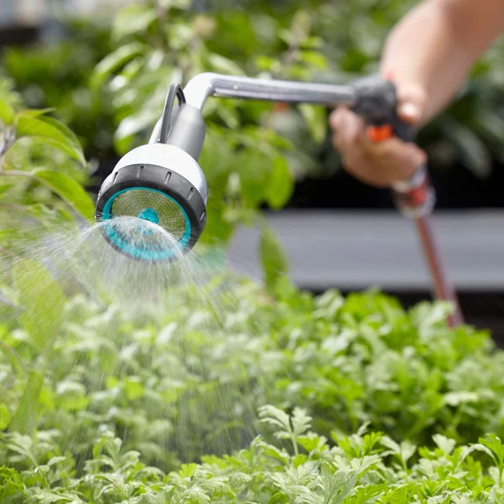 GARDENA Premium Gießstab: Robuste Gartenbrause zur Bewässerung und Reinigung, 90 cm lang, 3 Strahlarten, Einhandbedienung, Frostschutz (18336-20) – Bild 4