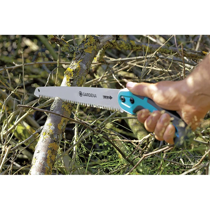 GARDENA Gartensäge 300 P: Rostgeschützte Handsäge für Holz, Präzisionszahnung für glatten Schnitt, mit Aufhängöse und Schneidschutz (8745-20) – Bild 5