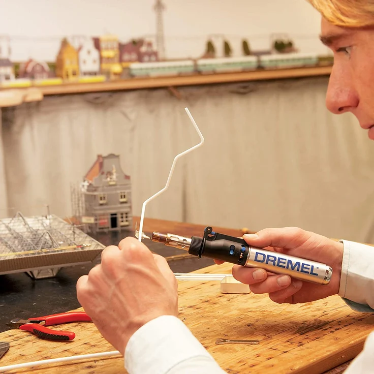 Dremel 2000 VersaTip Lötkolben - Brennkolben und Löt-Set (mit 6 Wechselspitzen zum Löten, Heißschneiden, Schweißen, Brandmalerei, Holz Gravieren, Schmuckherstellung) – Bild 3