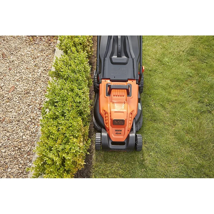 Black+Decker Elektro-Rasenmäher mit Fahrradlenker-Griff - 1.800W, 42cm Schnittbreite, 6-fach Höhenverstellung, 50l Grasfangbehälter, ideal für große Gärten - BEMW481BH – Bild 3