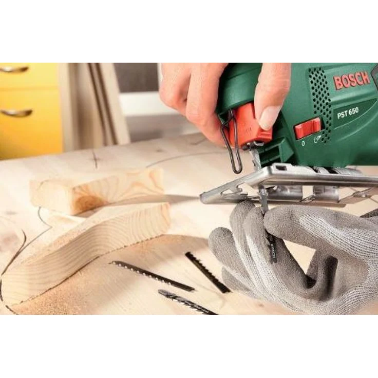 Bosch Stichsäge PST 650 (500 Watt, Schnitttiefe in Stahl-Holz 4mm-65mm, im Koffer) – Bild 2