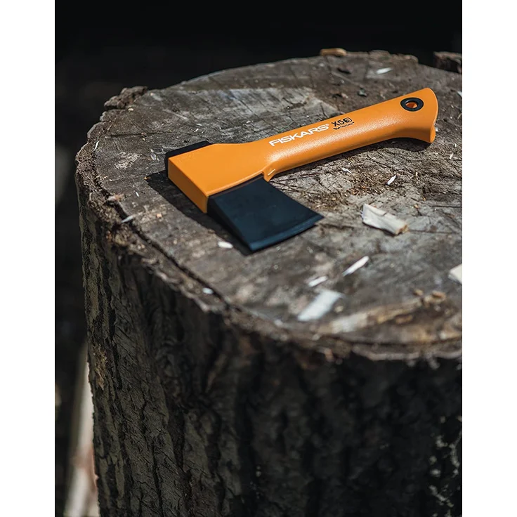 Fiskars Freizeitbeil, Inklusive Klingen- und Transportschutz, Länge 23 cm, Antihaftbeschichtet, Hochwertige Stahl-Klinge-Glasfaserverstärkter Kunststoff-Stiel, Orange, X5-XXS, 1015617 – Bild 3