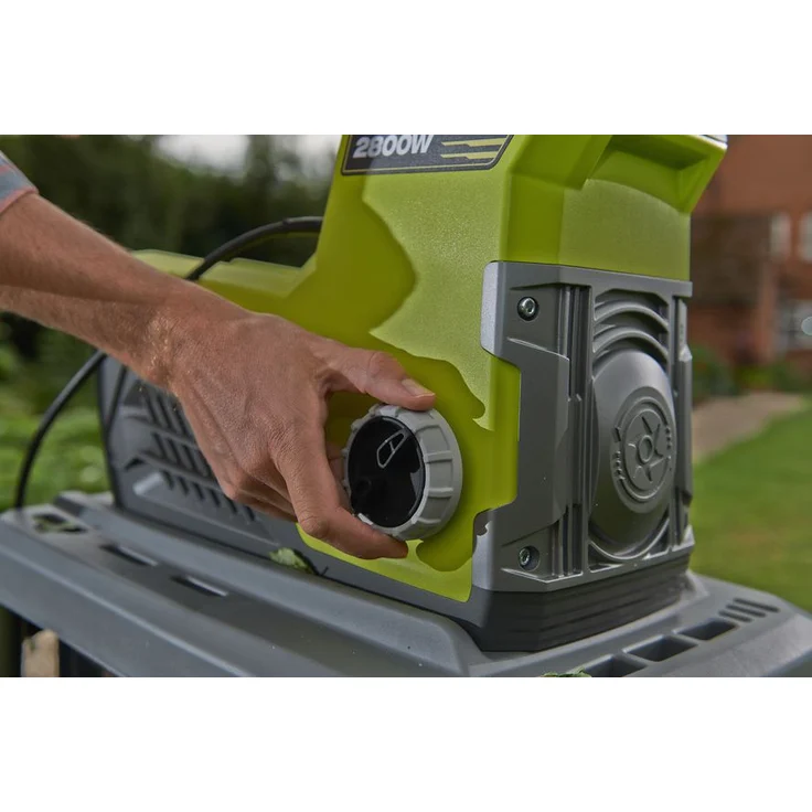 Ryobi RSH 2845T Leistung 2 800 W Häckselsystem Walze Materialstärke 4 5 cm Schnittgeschwindigkeit 41 U min Fangbox 55 l – Bild 5