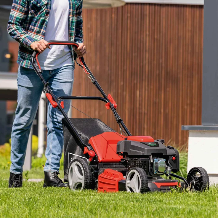 Scheppach Benzin Rasenmäher MS225-53 mit Radantrieb | 53cm Schnittbreite | 65L Fangbox | Höhenverstellung 7 Stufen | Seitenauswurf & Reinigungsfunktion | Mulchmäher | inkl. Motoröl – Bild 11