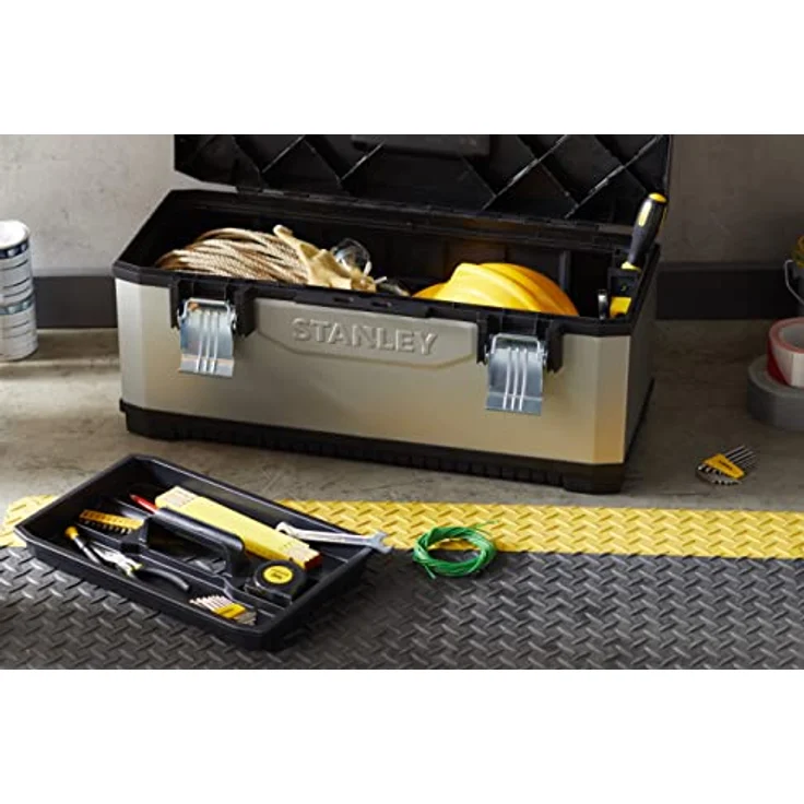 Stanley FatMax Werkzeugbox - Werkzeugkoffer (26'', 66x29x30cm, herausnehmbare Trage, stabiler Koffer mit Aussparung, Werkzeugkasten mit Bi-Material Griff und FatMax-Logo) 1-95-617 – Bild 3