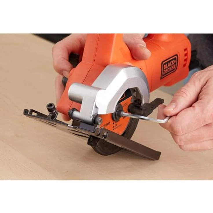 Black+Decker BES510-QS Kompakt-Handkreissäge (400 Watt, mit Zweithandgriff, werkzeuglose Schnitttiefenverstellung, Staubabsaugvorrichtung, inkl Grob und 1x Feinsägeblatt) – Bild 5