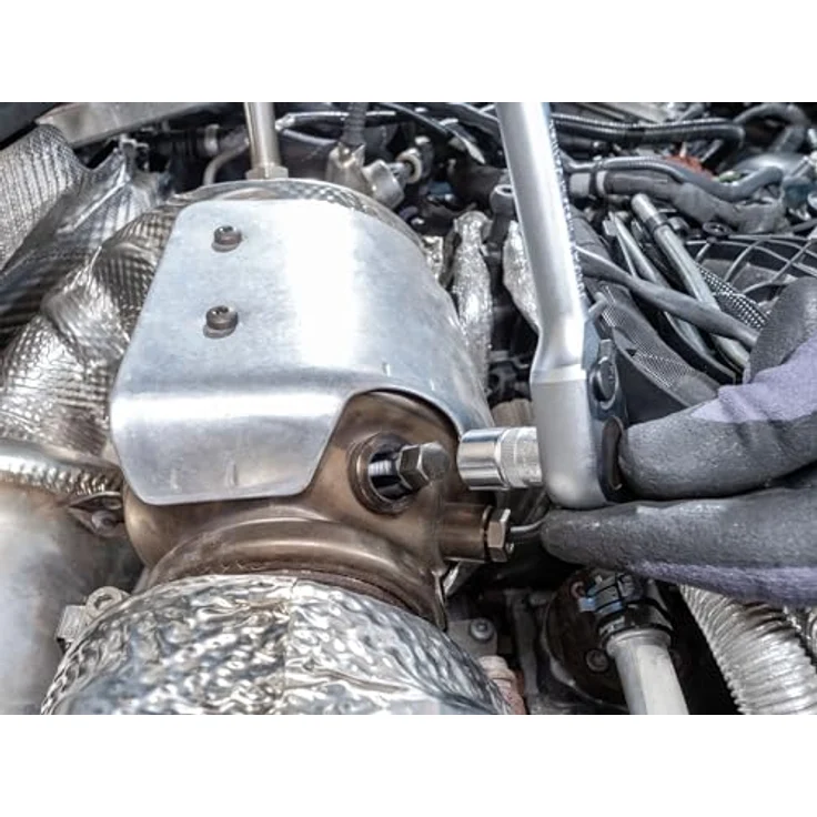 Hazet 4683-18 Gewinde-Nachschneider, M18 x 1,5, für Abgastemperatur-Sonden, 13 mm Außen-Sechskant, 42 mm Länge, für Mercedes-Benz, Audi, Porsche, BMW, VW, Führungsbolzen und Reinigungsnuten – Bild 5