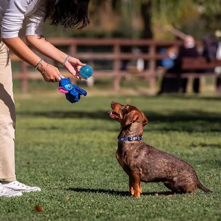 Cerda Disney Stitch Hundespielzeug Ball, robustes Beißspielzeug aus Polyester für gesunde Zähne und Kauvergnügen – Bild 6