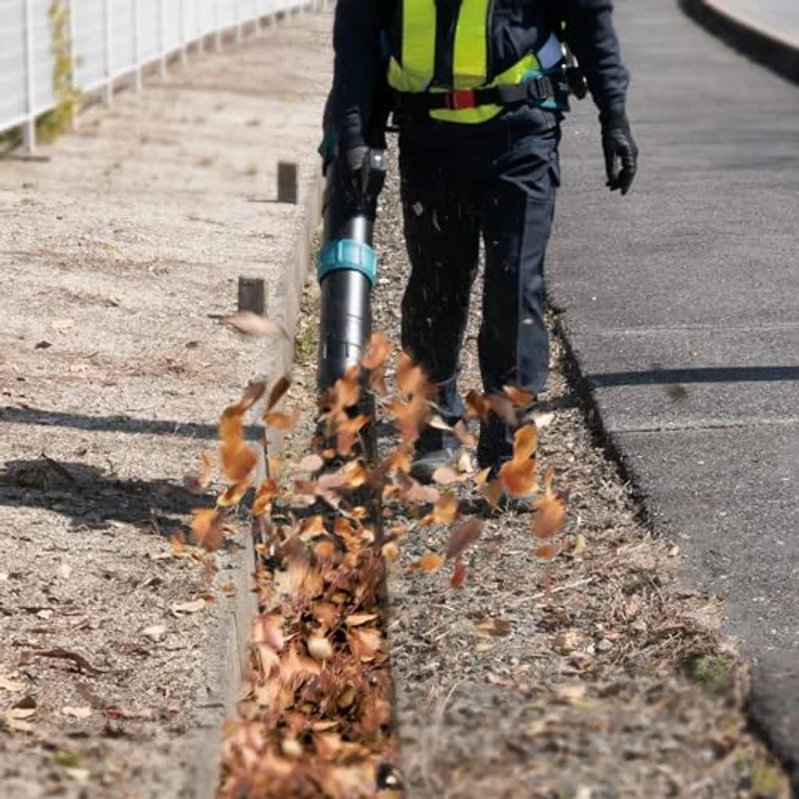 Makita UB004CZ, akkubetriebener Laubbläser mit 80,7 m/s Blasgeschwindigkeit und 25 N Blaskraft – Bild 15