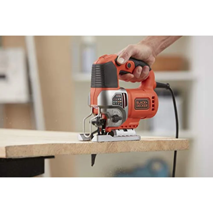 Black & Decker Elektronik-Pendelhub-Stichsäge (650W, 3 Pendelhubstufen, variable Hubzahl, Aluminium-Druckguss-Sägeschuh, Staubabsaugvorrichtung, für gerade-, Kurven- und Gehrungsschnitte) – Bild 11