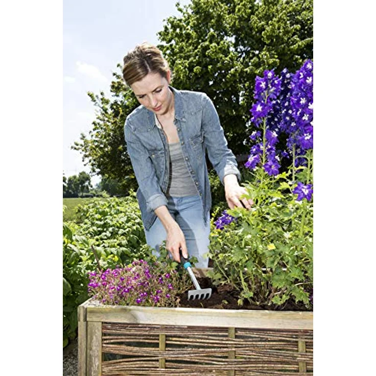 GARDENA Comfort Kleingeräte-Set: ideales Set für Blumenbeet und Balkon bestehend aus Blumenkelle, Kleinbesen und Blumenrechen (8964-60) – Bild 6