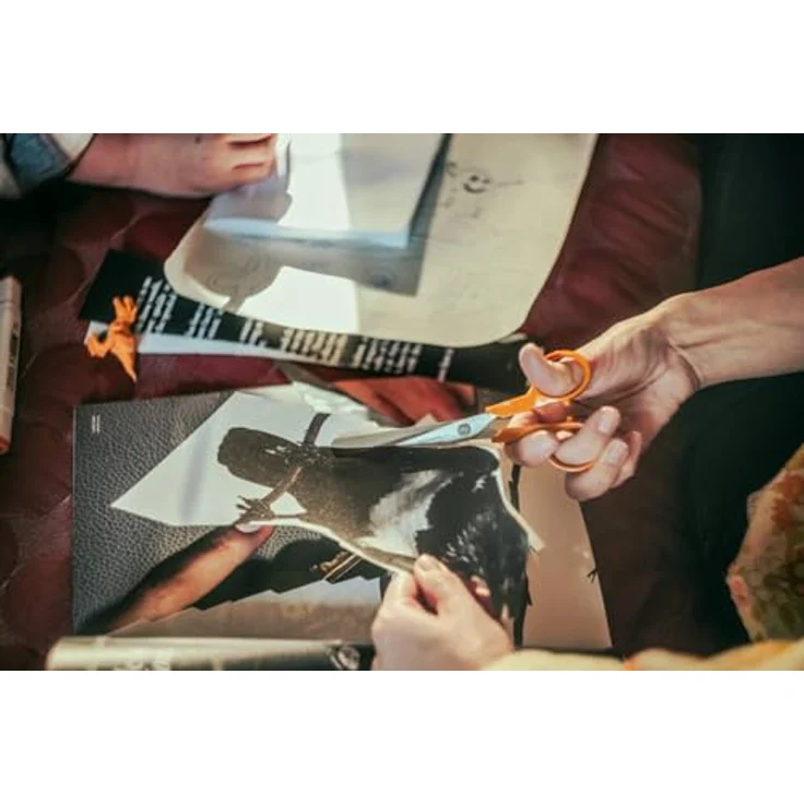 Fiskars Universalschere 160mm, rostfreie Stahlklinge mit ergonomischem Kunststoffgriff – Bild 4