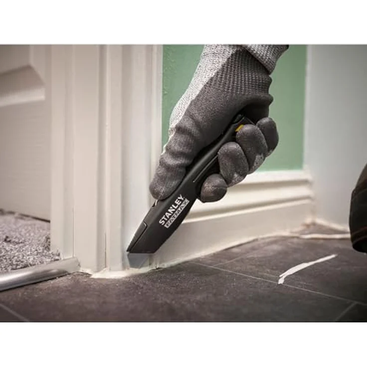 STANLEY FMHT10500-0, Cuttermesser mit feststehender Klinge, schwarz, inkl. 2 Trapezklingen und 1 Hakenklinge, ergonomisches Design für professionelle Anwendungen – Bild 24