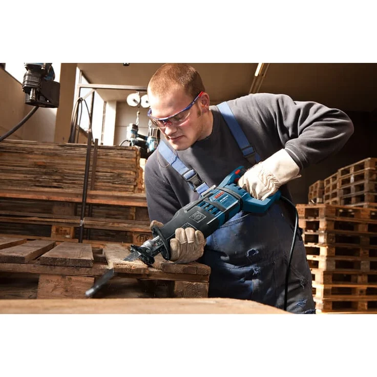 Bosch Professional Professional GSA 1300 PCE Säbelsäge, 1.300 Watt, max. Schnitttiefe: 230 mm, mit SDS und Constant Electronic, 2 Sägeblätter (Holz-Metall), im Koffer – Bild 5