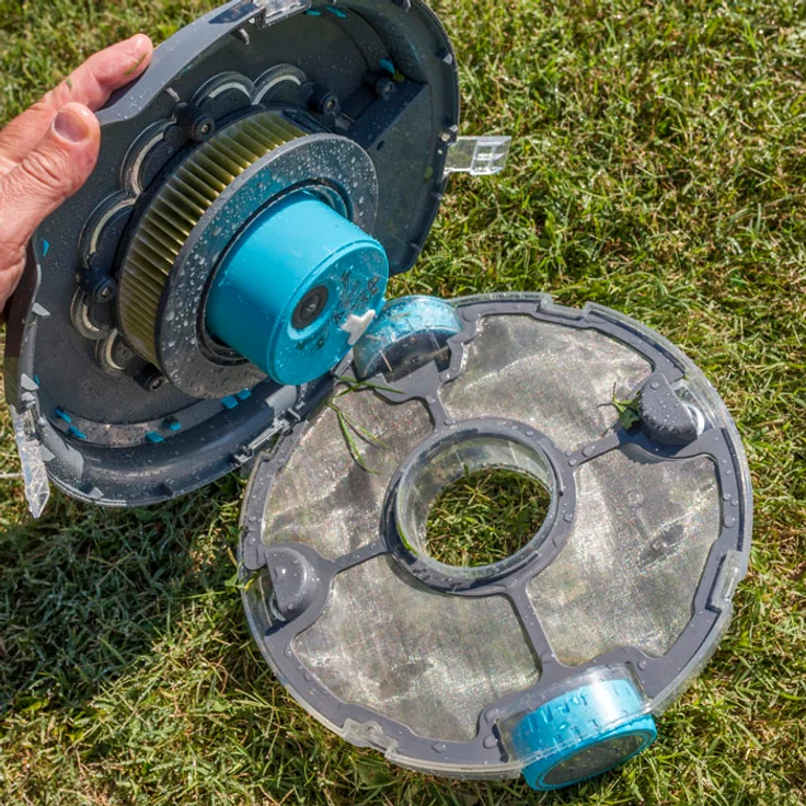 Gre Akku Reinigungsroboter, 4 l Fangkorb 300 min Laufzeit Kartuschenfilter 18,5 cm Höhe Kunststoff 4,7 m³/h Absaugleistung, für Pools bis 50 m² kabellos – Bild 3