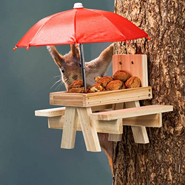 Eichhörnchen Futterstation Picknick mit Schirm - 21 x 18 cm - Futterhaus aus Holz zum Hängen - Nager Futter Spender Station Haus mit Regenschirm