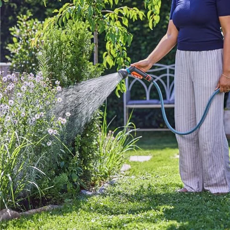 Gardena Bewässerungsbrause Classic, Softsprühbild mit stufenlos einstellbarer Wassermenge, wetterbeständig gegen UV-Strahlung und Frost – Bild 8