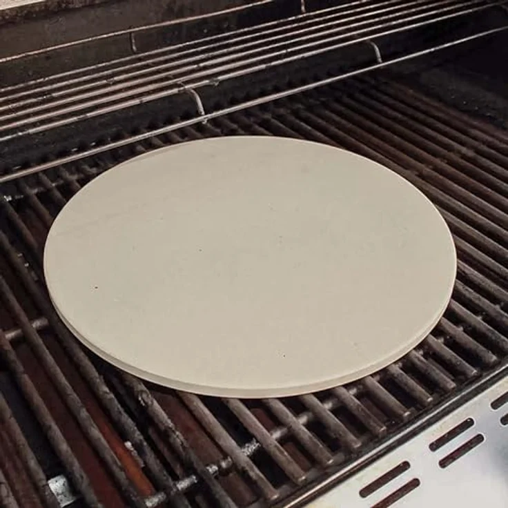 SANTOS runder Pizzastein für Gasgrill, Holzkohlegrills, Smoker & Backofen, Ø 36,5 cm – Bild 3